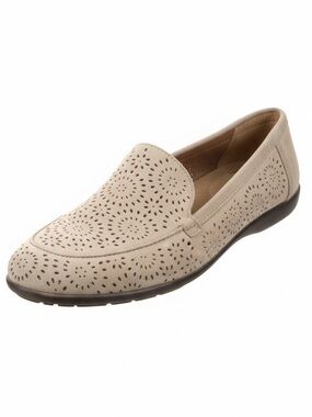 NWT Clarks Trish Calla Sand Suede Comfort Loafers Slip-On Flats Size 11